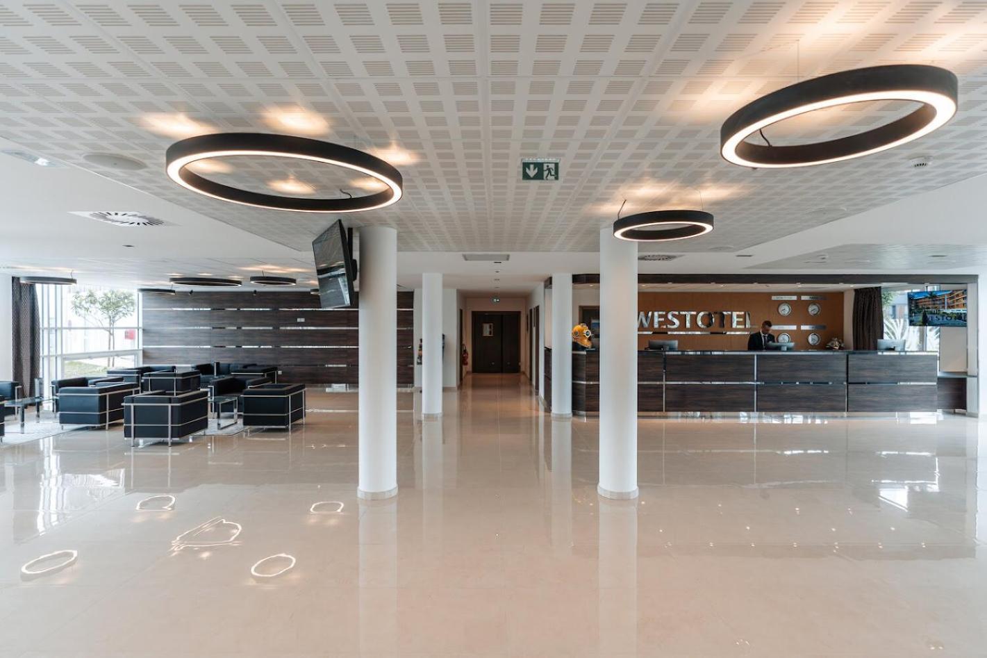 Westotel Taverny - Paris Val-D'Oise Dış mekan fotoğraf
